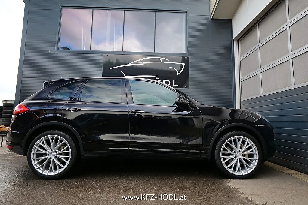 Porsche Cayenne II S 4,8 Aut. Image 5