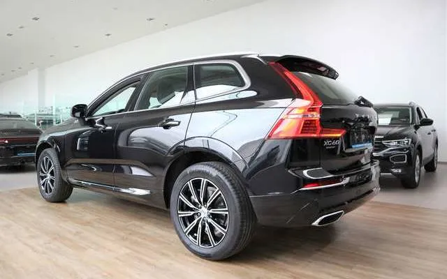 Volvo XC60 2.0 D4 INSCRIPTION*PANO*PRACHTIGE WAGEN*TOPPRIJS ! Image 7