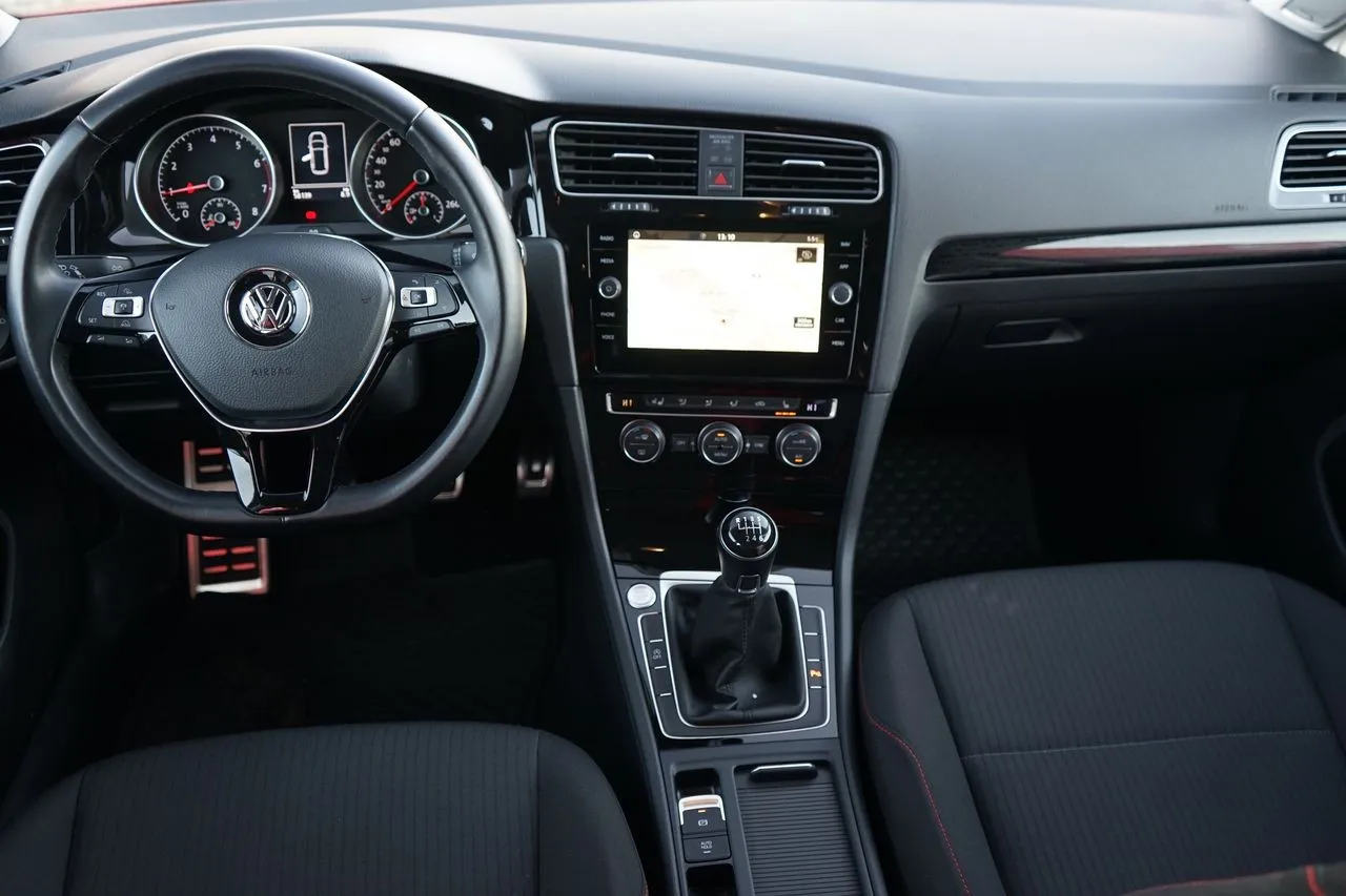 Volkswagen Golf VII Variant 1.5 TSI Sound...  Image 6